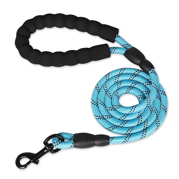 Strong Dog Leash with Soft Handle – The Ultimate Comfort and Control for Small to Large Dogs