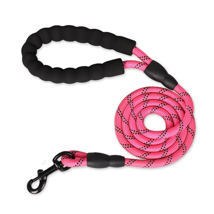 Strong Dog Leash with Soft Handle – The Ultimate Comfort and Control for Small to Large Dogs